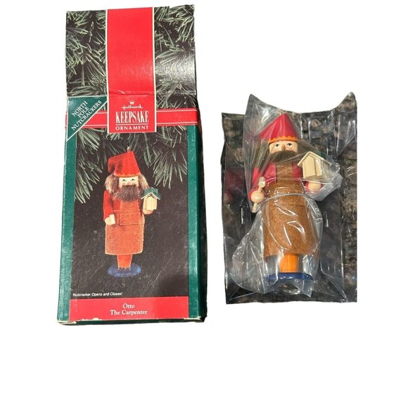 Hallmark 1992 Otto The Carpenter Keepsake Ornament North Pole Nutcrackers QX5254 - Picture 2 of 5